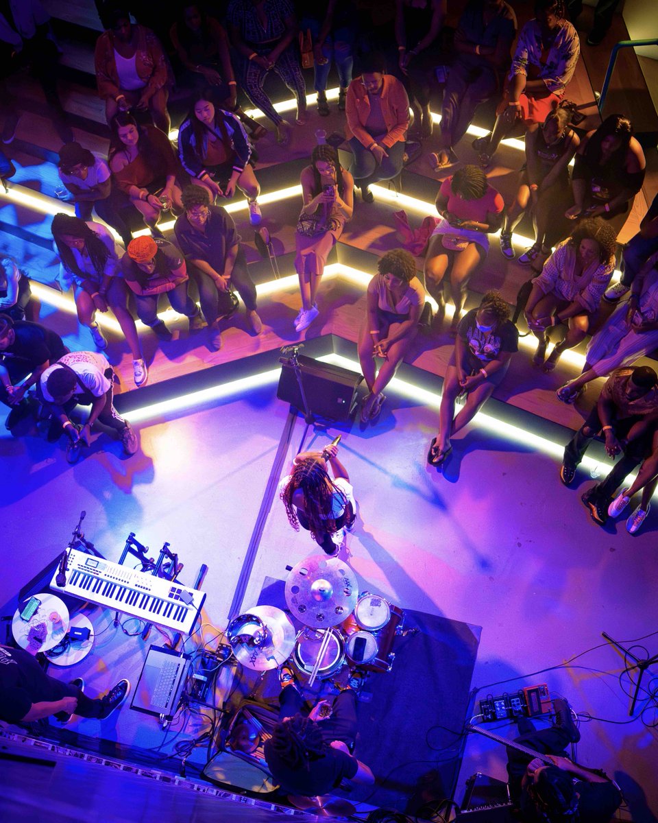 The next generation of talent is here 
and we wanted to showcase the amazing work one of our members daughter Madeleine Hancock, a talented 10-year-old, and her fantastic Open Mic Night photo!  

📸: Madeleine Hancock 

#makersgym #madetocreate #openmicnight #photographers