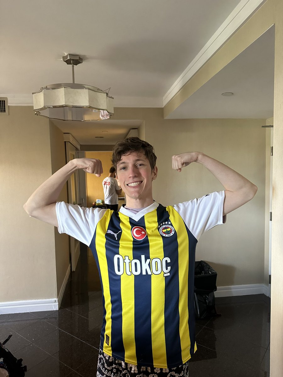 Berlin Final Boss tweet media