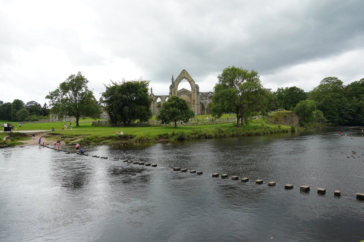the_cockapoo's tweet photo. Been exploring @bolton_abbey! A great walk and lots of #dogfriendly places. 🐕🐩🐶🐾

#cockapoo https://t.co/3whXTmm6de