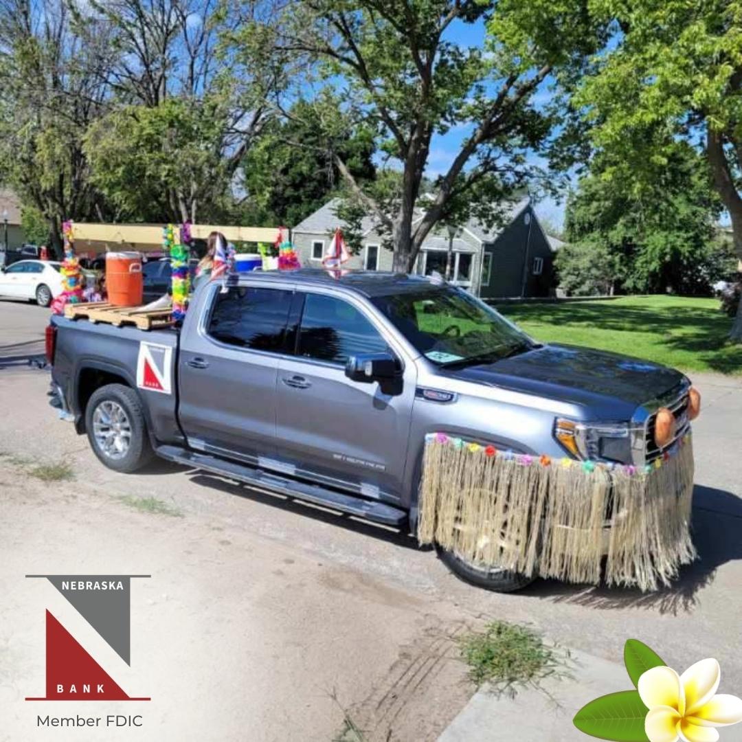 NebraskaBank's tweet photo. Still feeling 🌺tropical🌸 at NEBRASKA BANK! We had a blast helping out once again at the Box Butte County Fair. Between the livestock🐮, cookie jars🍪 and parade... FUN was had by all!
We'd like to THANK everyone that made the fair such a great success! #NEbank #CommunityBank https://t.co/a9AkauXt5g