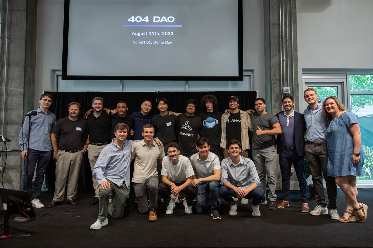 404DAO's tweet image. That&apos;s a wrap! On August 11th, the 404 Accelerator Cohort 01 showcased their innovations and companies during our first Demo Day. 7 startups presented to an audience of over 100 investors, founders, and 404 community members, both in person and virtually🎉

What is the 404…