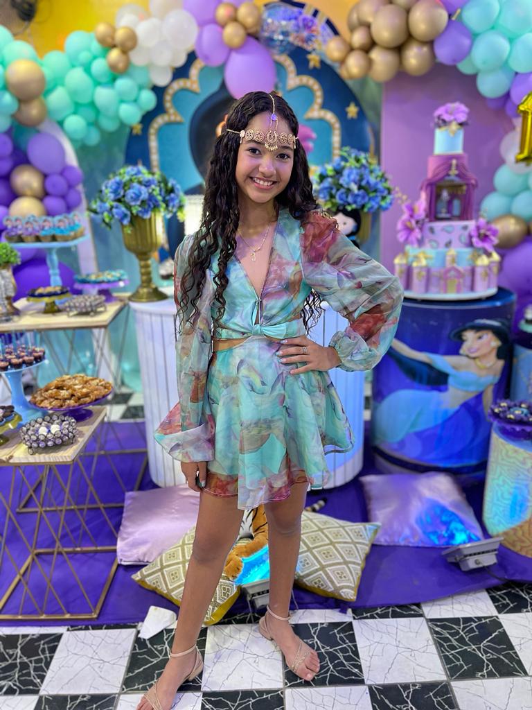 LCrystien's tweet photo. Estou realizada 🥺💙💜😍
Quando ela pediu a festa, eu só pedi pra eu escolher o tema, pq era meu sonho. 
O mais importante é que ela Amouuu! 💜💙 https://t.co/F6kAtdMyn2