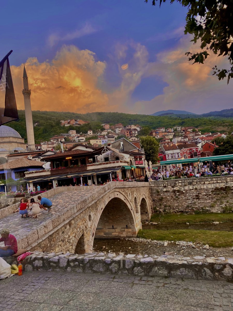 Qeessaa's tweet photo. Prizreni bukur🩷 https://t.co/55AaRpZ907