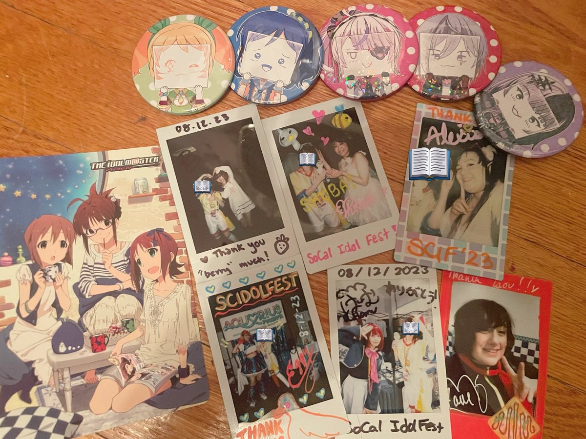 Wondermelo's tweet photo. It's a #SCIF2023 Haul - Maybe I went a little overboard on cheki?.. Nah, not possible! So many cute designs.
Buttons by @IvoryyIce, I was so surprised to see Aikatsu!, and also Advent so early! https://t.co/x5SafgE7zm