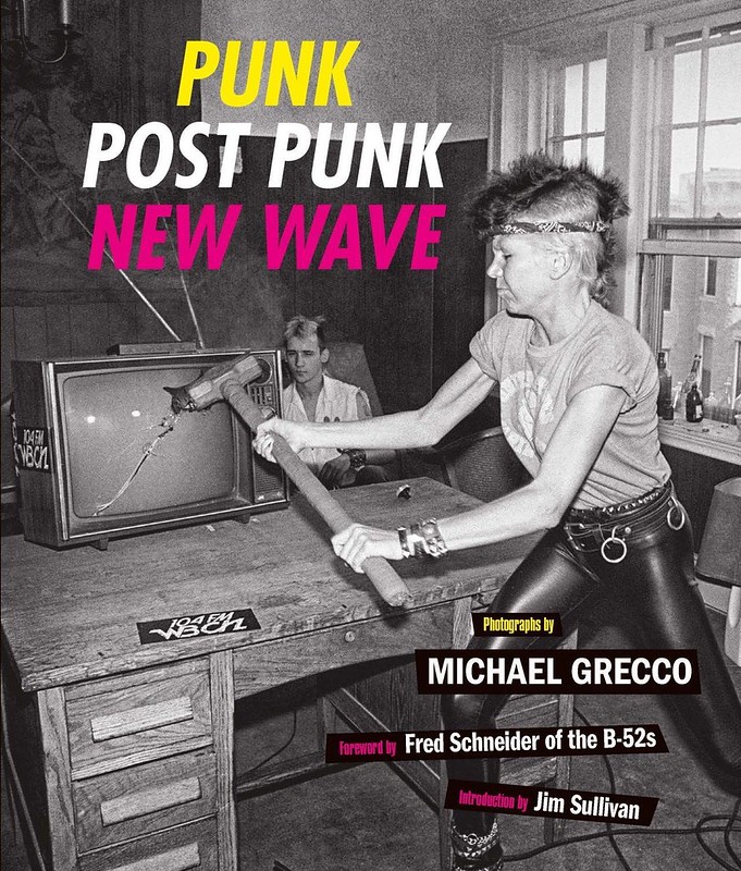 The Punk Rock Museum To Host Book-Signing With Music Photographer @michaelgrecco, @FredSchneider3 Of @TheB52s Aug. 27
vegas24seven.com/igd0
#Vegas #LasVegs #b52s