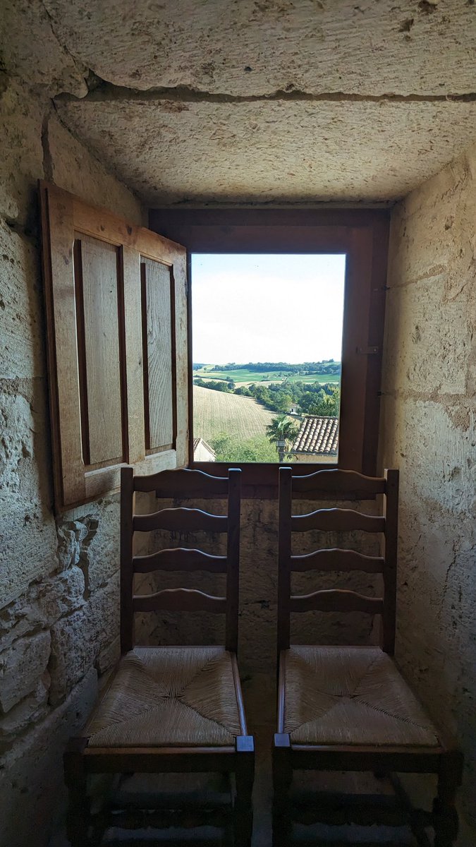 Itineratur tweet media