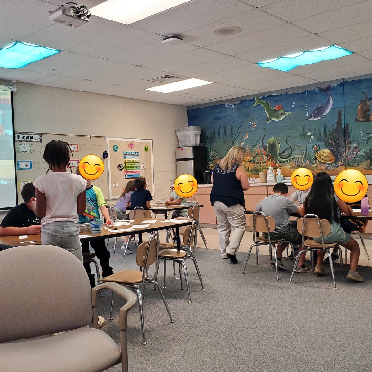 Centennial third graders exploring what self-esteem is. Students developing  healthy habits by practicing HOW to build their self-esteem through rotation stations! 🥰