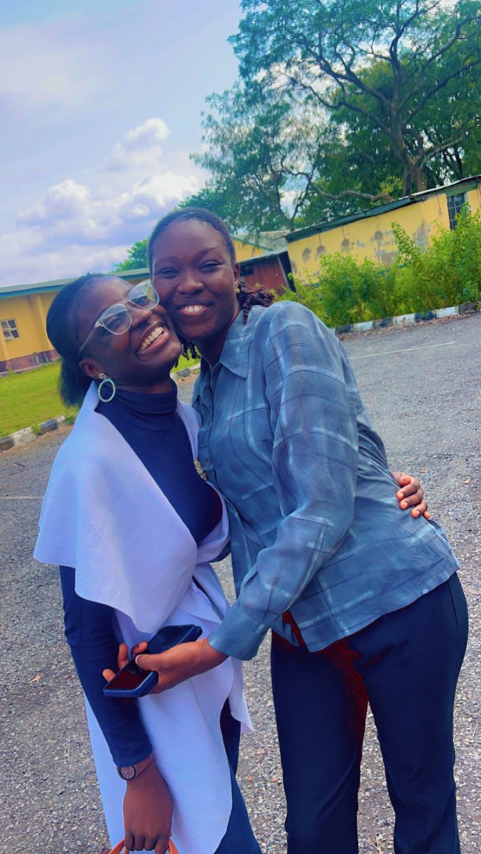 Omotadeniran's tweet photo. Wednesday was our Leadership Summit/Medical Interfaculty quiz as part of our Vet Week programs.

And the guest speakers did Justice to the broad theme; "Youths and Politics.

I was awarded a certificate too🤓😎.

#VetWeek #VetSchool #PTG #Youths #Politics https://t.co/HX6ed30dD1