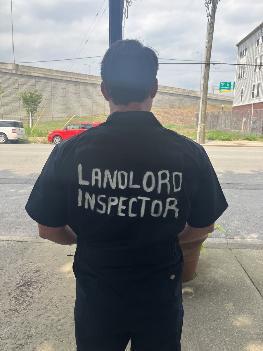 LouTenantsUnion's tweet image. #LibertyGreen tenants held landlord inspections today!!!