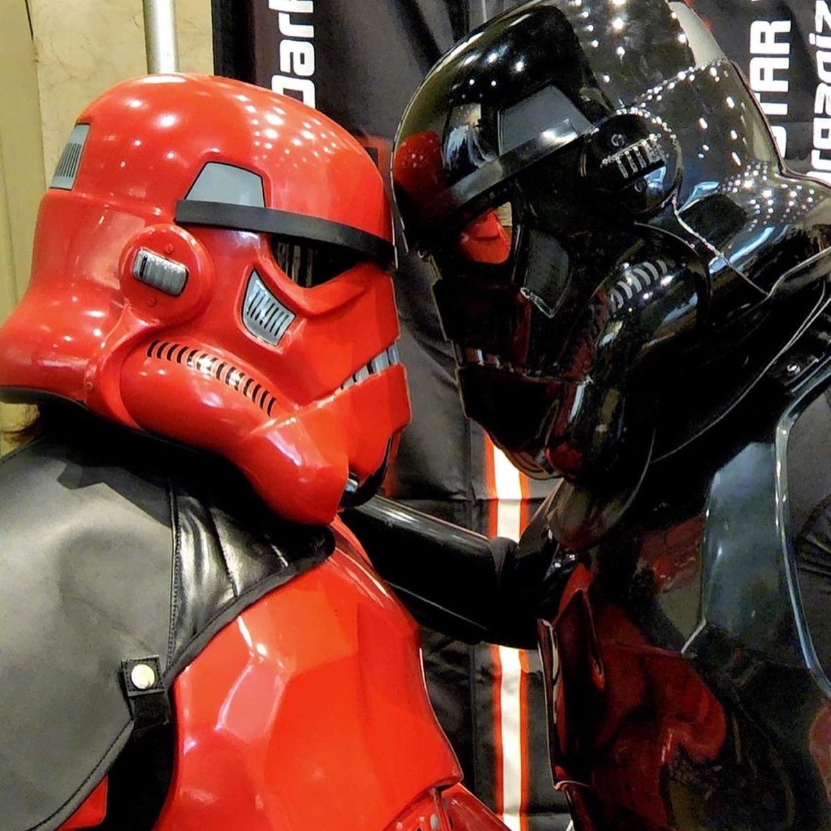 501stSpecOps's tweet photo. Always Side by Side.

 TX-10834 &amp; TX-10835 prides of the @Carolina garrison

#SwiftSilentRelentless #CrimsonTrooper #ShadowStormtrooper #CarolinaGarrison #SirensofSpecOps #BadGuysDoingGood https://t.co/ddcgfrsMf6