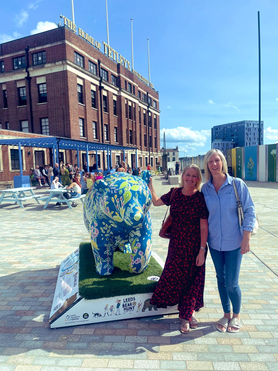 maryhillmagyars's tweet photo. There is no one I’d rather go out socialising with than my best friend from college. It’s been 5 yrs since she visited from Glasgow. 3 nights of getting to bed after 3 am … think it may be another 5 yrs 😂 #gettingtooold #collegefriends #glasgowgirls https://t.co/GiE7mGtcuq