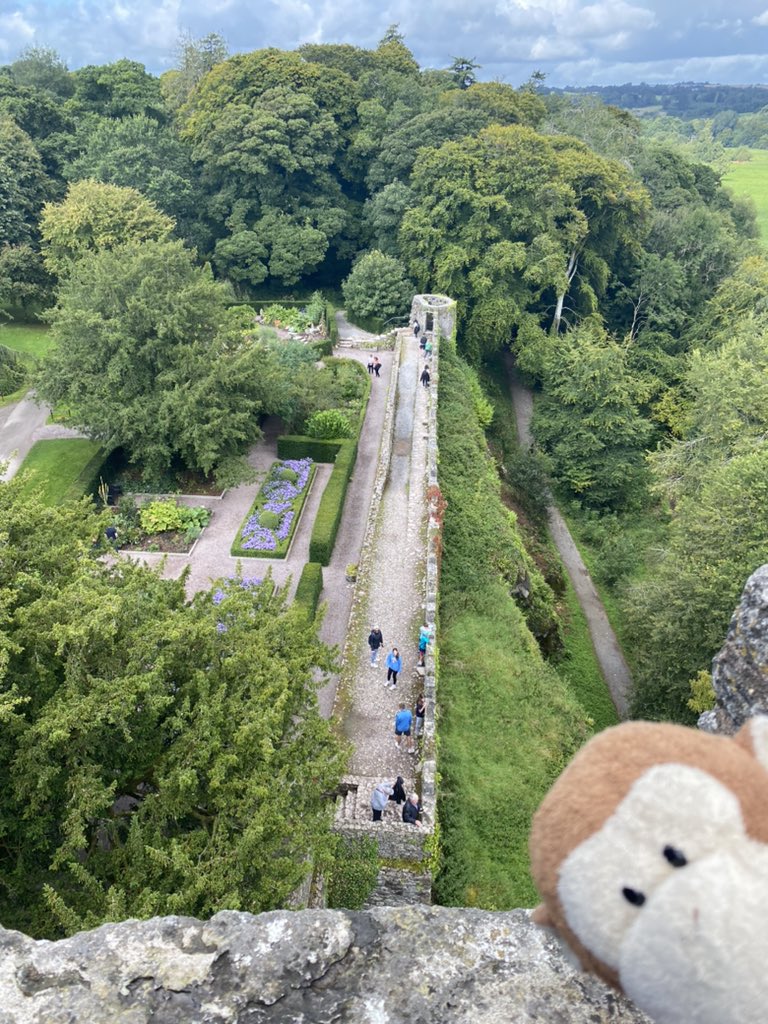 GpSmnky's tweet photo. @Blarney_Castle was todays adventure on the way to #Portmagee Tomorrow I hope to find some #Jedi https://t.co/uwZD1kZ48w