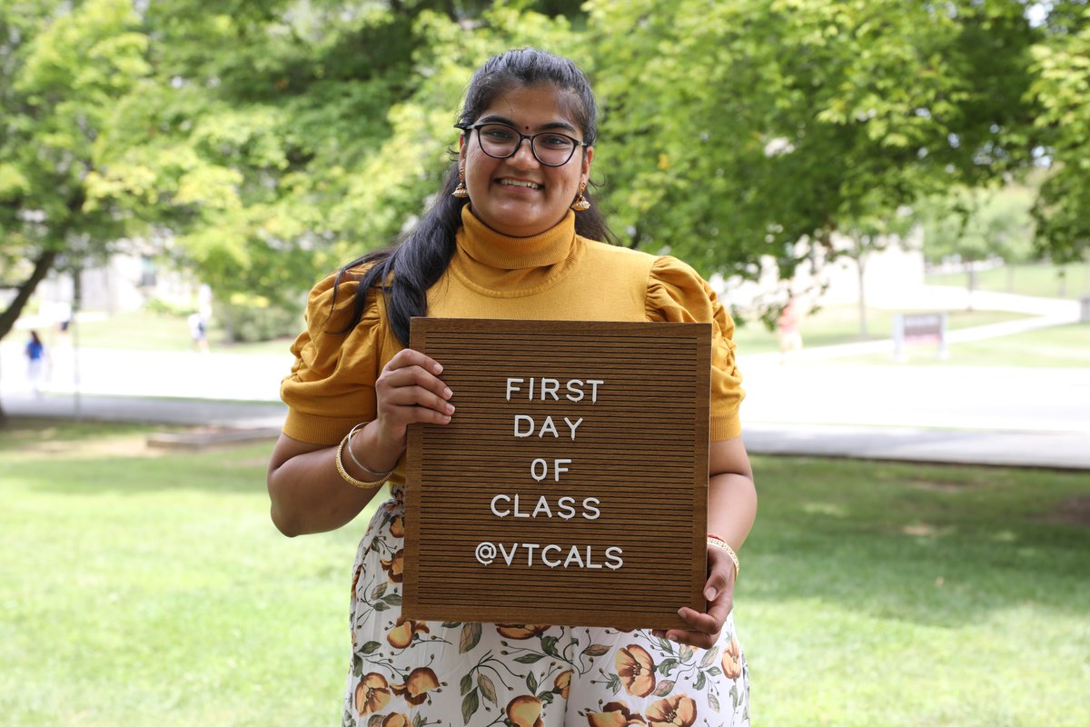 VTCals's tweet photo. Happy first day of classes, #Hokies! We're looking forward to a great year, and we're so happy to have you back on campus! #iamVTCALS https://t.co/oPsOjW0cdu