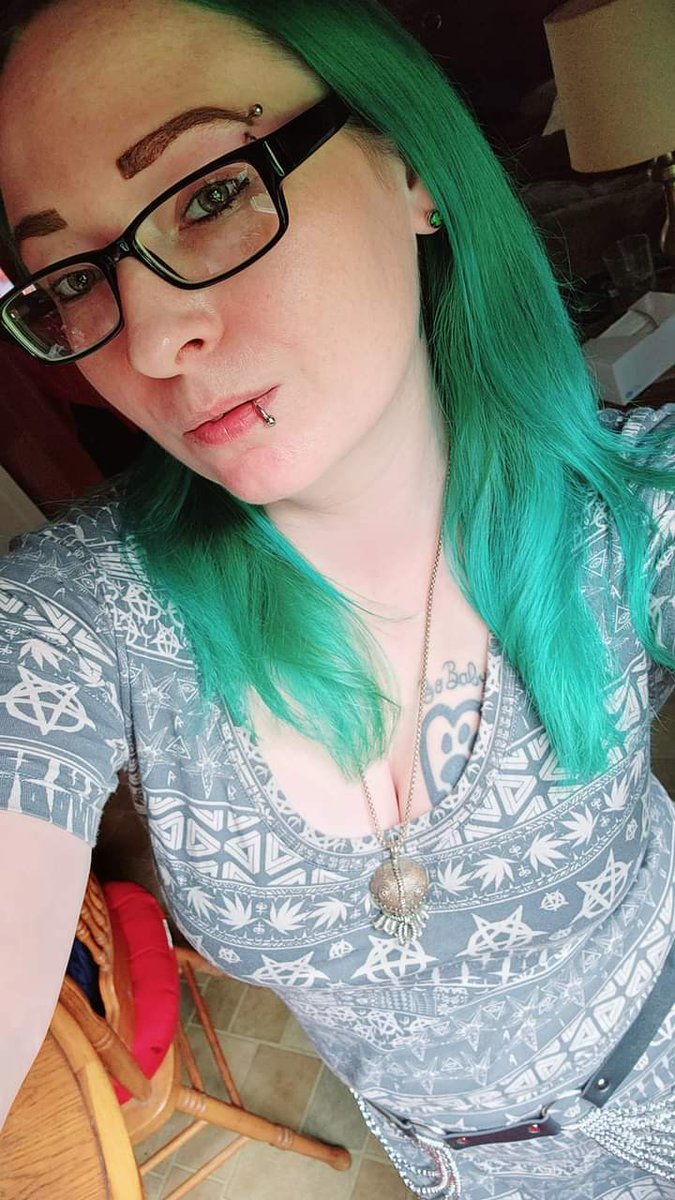 GoddessJrules's tweet photo. I'm looking hot AF today 😈
Who wants to buy some of my sexy content to jerk your tiny dicks to hmm? 
#findom #findomgoddess #sellingcontent https://t.co/nlBq2mca73