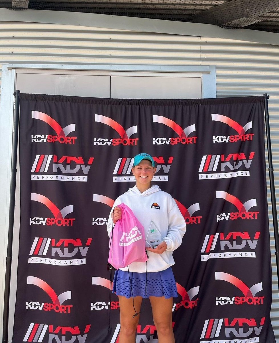 ParsaBombs's tweet image. Ashlee Narker (UTR 9.53) of Australia has verbally committed to @CycloneTEN and will join Iowa State for the spring of 2024. The 17-year-old has a WTA singles ranking of #1157 and an ITF juniors ranking of #303. First deaf player in the world to achieve a WTA ranking.