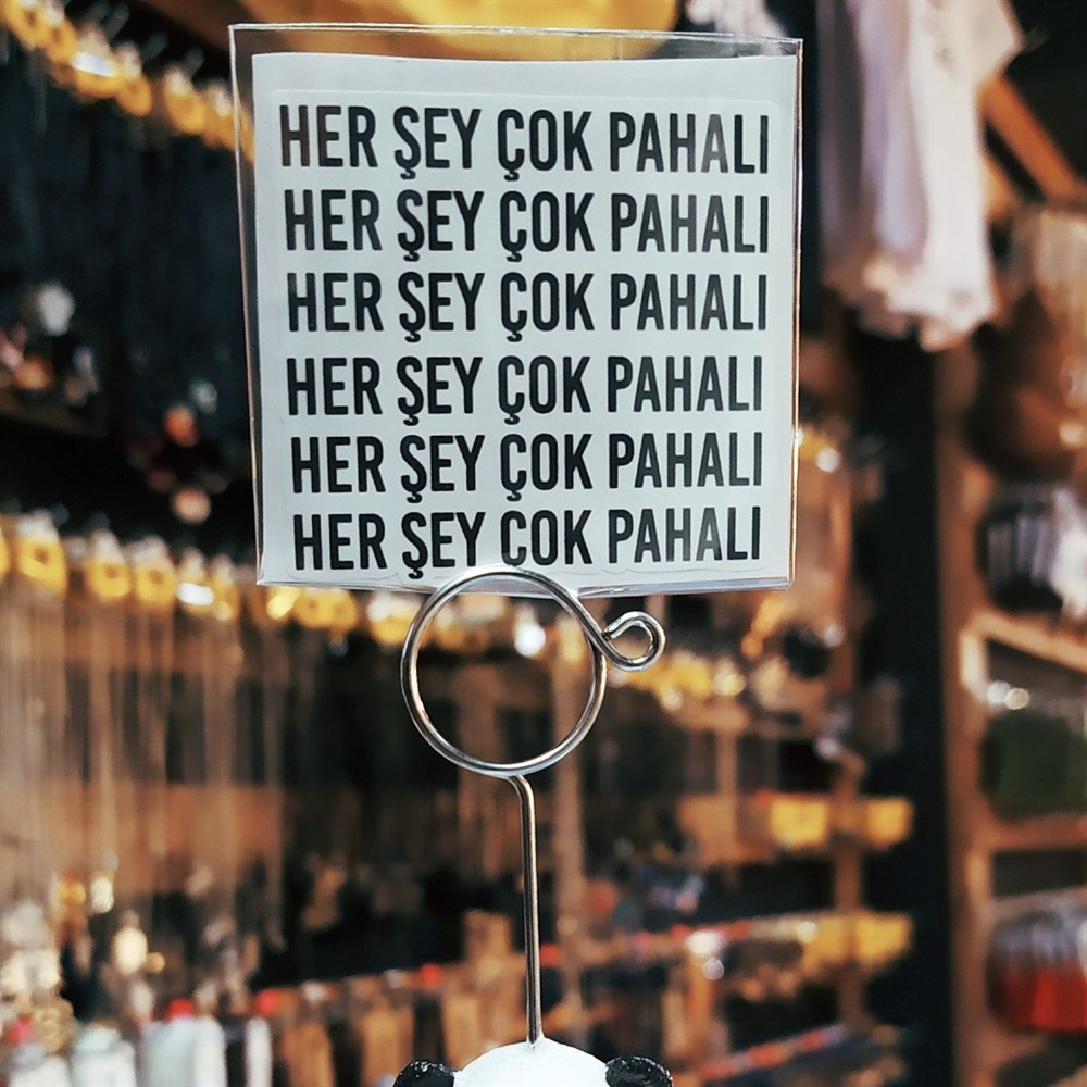 Emek çok ucuz
Emek çok ucuz
Emek çok ucuz
Emek dışında
Herşey çok pahalı
#MemurSenEmekçiyiSatma