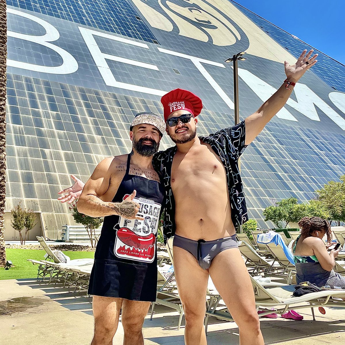 batorbalm's tweet photo. Come get yet sausage! #sausagefest #VSF23 https://t.co/YKvLqSyM0s