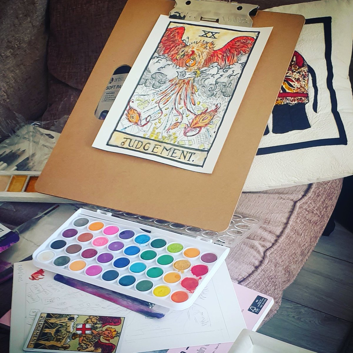 thecraeftcom's tweet photo. Finally... my sacral chakra is unblocked... woooo as the swelling goes down, my creative juices are rising... rising like kundalini energy... I'm on fire 🔥 

I've read soooo many horror stories around having a hysterectomy... some of my personal favourites... https://t.co/mUdJSZchtr