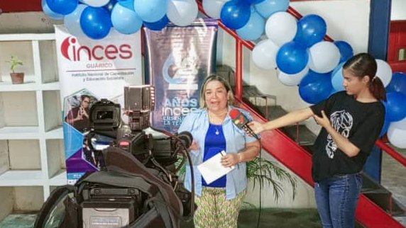 Inces_Guarico2's tweet photo. #21AG | Hoy en el centro de formación socialista (CFS) San Juan del Inces de Guárico, nuestros participantes y maestros, hicieron muestra de sus actividades formativas en vivo, con la presencia de los medios de comunicación.

#64AñosEnseñandoLaTécnica
#AprendoLaTécnica https://t.co/21G6RNEgTG