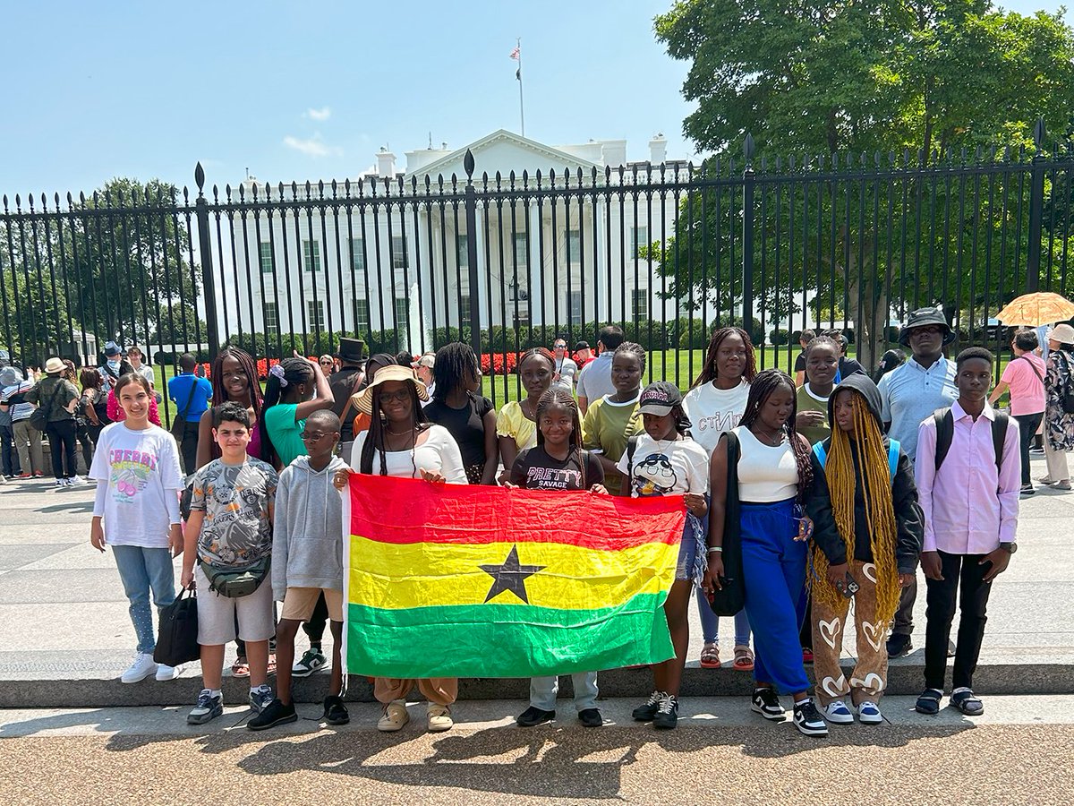galaxyintschool's tweet photo. (1/4)
Galaxy students in WASHINGTON DC, 2023
We are excited to share the highlights of our student's unforgettable trip to Washington, D.C.!
#WASHINGTONDCTrip #StudentAdventures #WDCowlypiA #owlypiaTRIP
#Owlypiaawardceremony #owlypiaaward https://t.co/ztaOGbOHKf