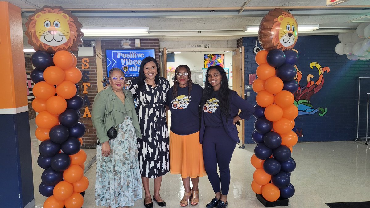 Happy First Day of School South Shore Fine Arts <a href="/Sshorefinearts/">South Shore Fine Arts Academy</a> <a href="/ChiPubSchools/">CPS - Chicago Public Schools</a> #CPSFirstDay