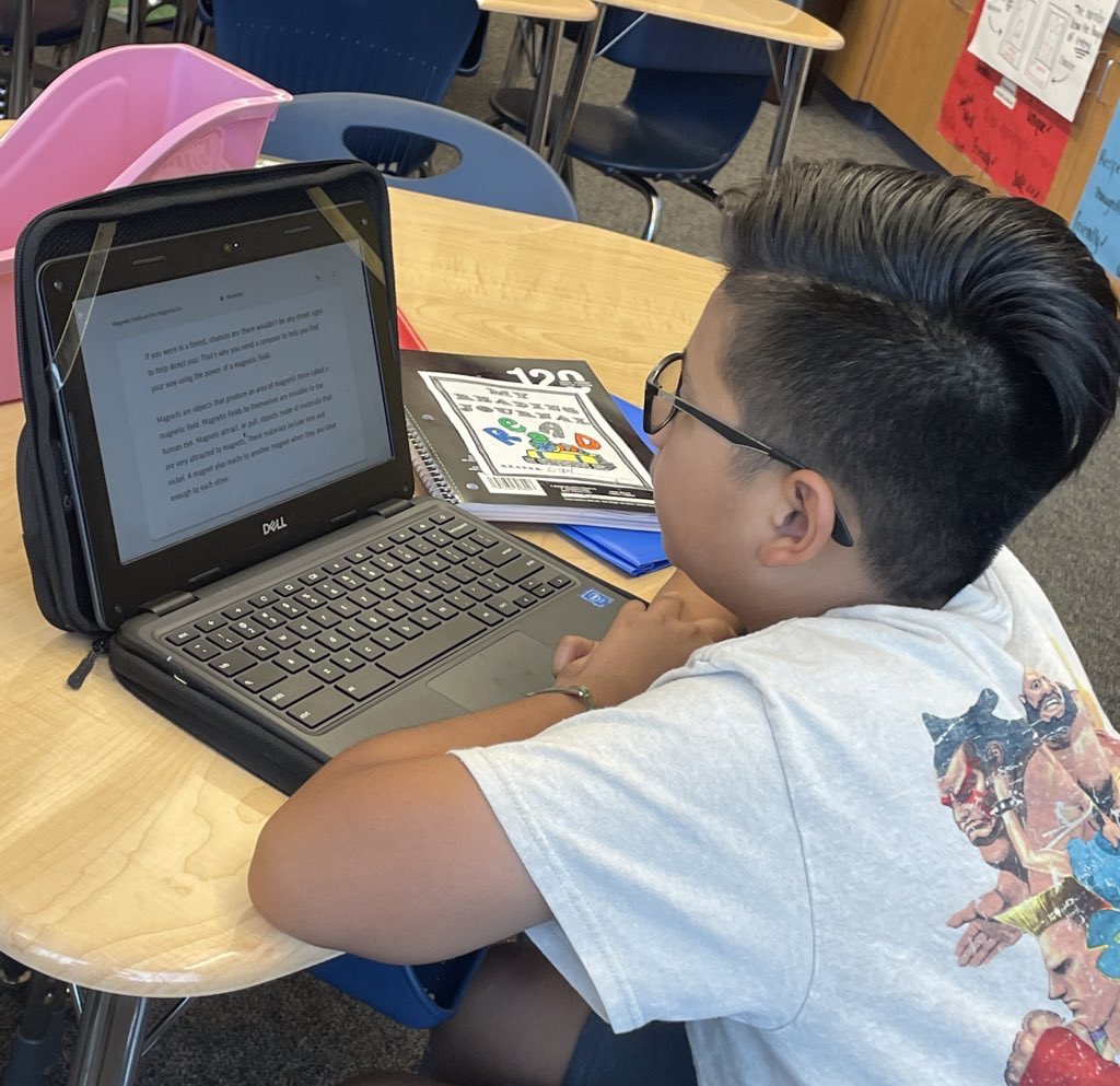 InnovateCISD's tweet photo. Check out @Cool_teacher_ 5th grade readers today! 🙌🏻

✅ practice reading fluency
✅ instant practice post-reading 
✅ track student growth 

#MicrosoftReadingProgress for the win!
#CEroars #CISDleadingtheway https://t.co/Y3BDnHDqrN
