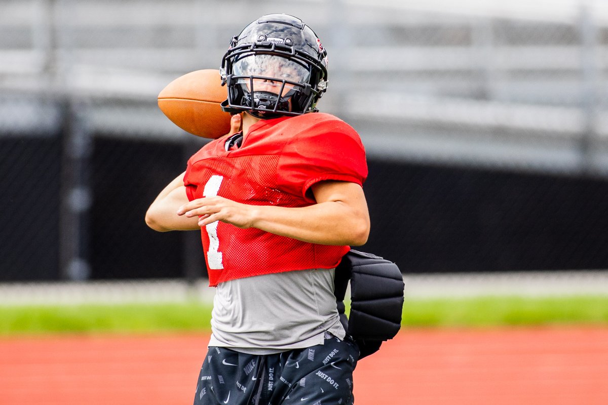 Remarkably, Matt Ortega Jr. is set to become just the 4th full-time starter at QB for Coatesville since 2013. Jordan Young went 28-5 from 13-15, Ricky Ortega went 47-8 from 16-19 &amp; Harrison Susi was 26-4 from 19-22. That trio missed just 3 combined games in a decade of dominance.