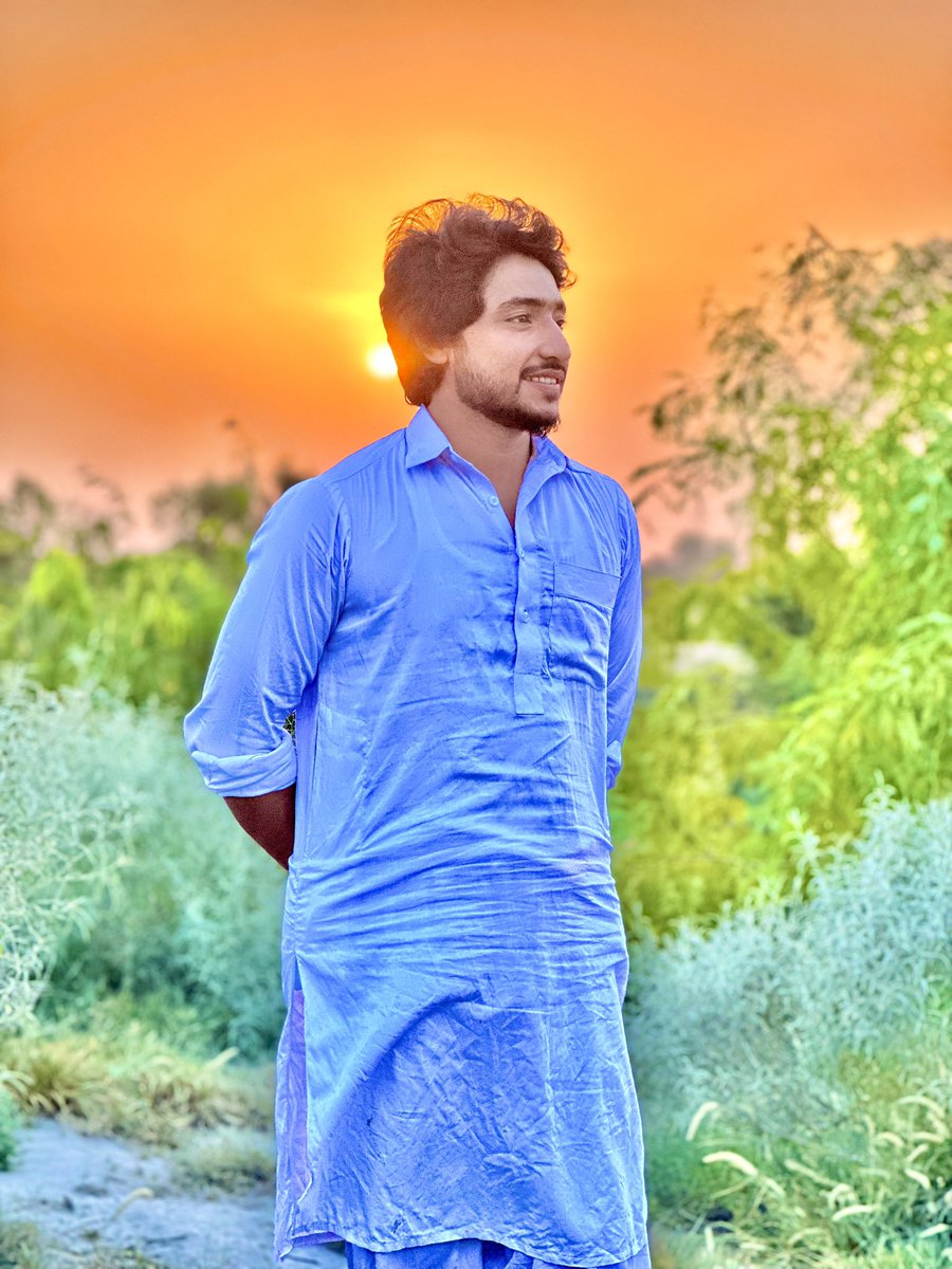 AMARSHA99's tweet photo. Kise ko koch kehna hy to keh day https://t.co/62hvlCUJyn