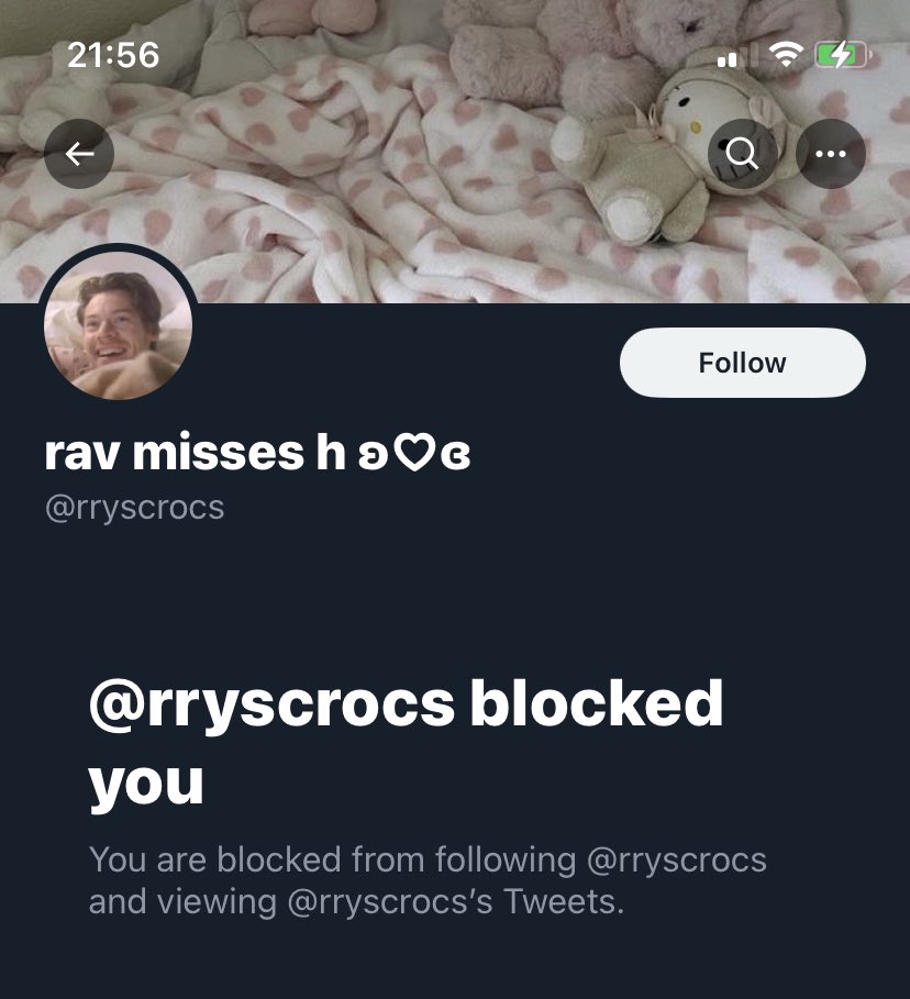 jbhrah's tweet photo. fucking weirdo. can u guys report this acc lmfaoo i’m pissed. they’re spreading rumours ab me and my friend and just being nasty to us all while being an adult #noncebehaviour https://t.co/ossuO61Zx6