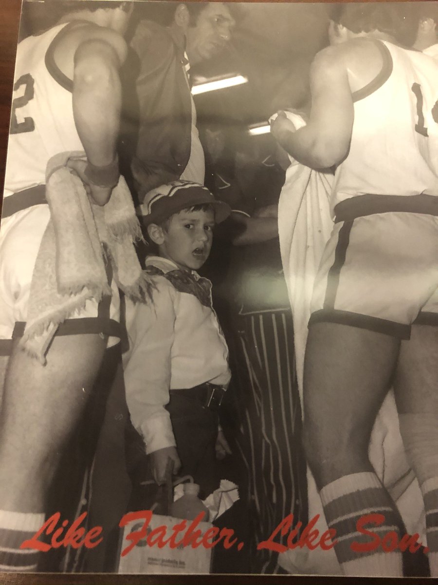 CoachCajunMoore's tweet photo. Starting YEAR 30 in college coaching-blessed to be touched by so many great people in my travels & thankful for the players!
I wanted to do what my dad did for 40 yrs -he was my hero! Much appreciation for Amyโs & the kids support!
#StillLearning
#KeepServing
#LoveYourBrother https://t.co/dAcoVqpvBK