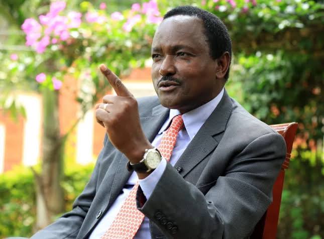 This man SKM. My tribesmate Kalonzo, your only way into a happy retirement is supporting William Ruto. If Raila failed with the support of Uhuru, to be honest you can't face William. Will you afford to stay in opposition forever? Take us to Ruto,we are tired!