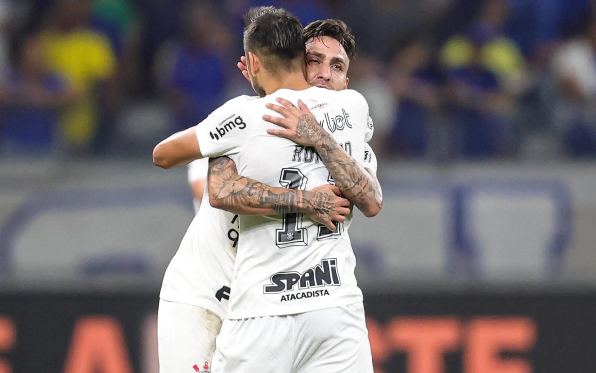 FutebolRefutado's tweet photo. Romero x Mosquito (Pelo Corinthians)

Jogos: 243 x 137
Gols: 38 x 17
Assistências: 21 x 11
Part. em Gol/Jogo: 0.24 x 0.22
Títulos: 4 x 1

Por que um é tratado como xodó por quase todos e o outro como bagre para muitos? https://t.co/dyq8f6PW7f