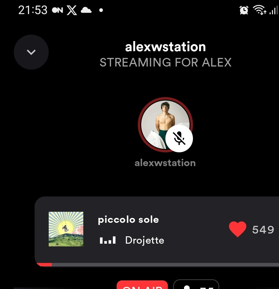 samyfanatica's tweet photo. Continua lo scambio di stream fra stazioni
#piccolosole
#drojette
#alexw https://t.co/KKGToyUPWH