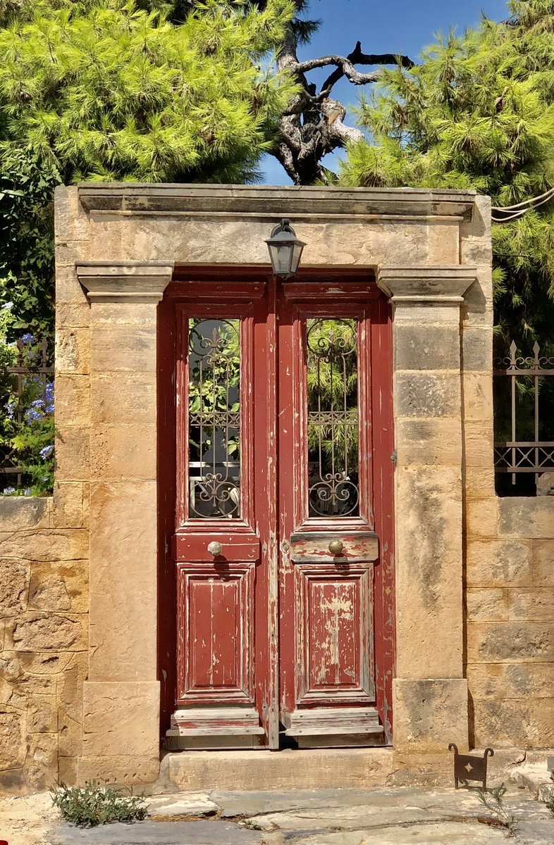 CriPozzi's tweet photo. Grecia continentale / una bellezza che non ti aspetti. Mitologia e natura, gente cordiale, che si fa in quattro per il turista; Atene pulita come non mi aspettavo. Una metropolitana nuova e di tutto rispetto. Zero senso di paura nel camminare. Una Grecia che non ti aspetti https://t.co/08VBw0jwm6