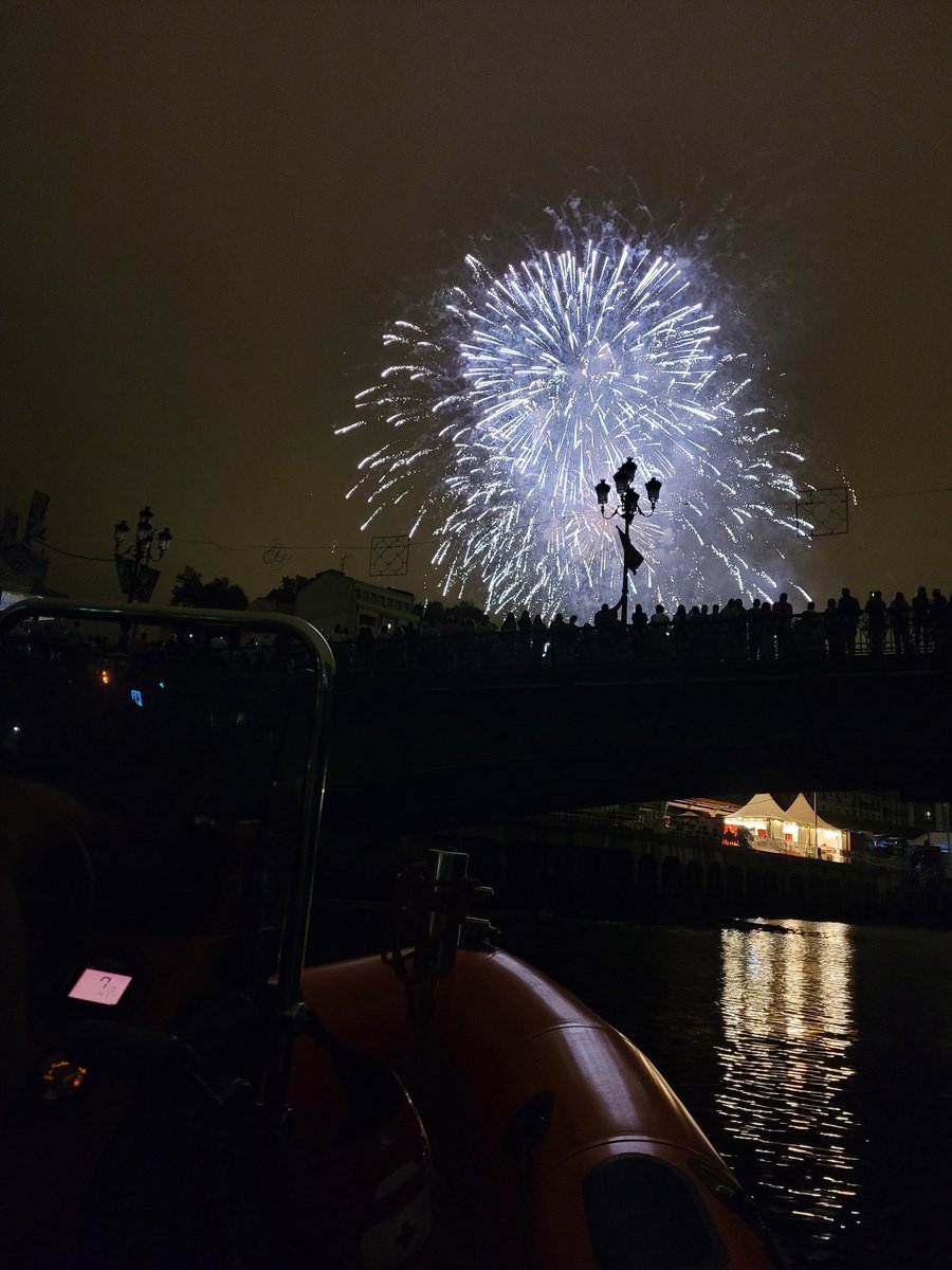 Cobertura  fuegos artificiales de Aste Nagusia 2023.🆘️🚨
<a href="/CruzRojaBizkaia/">Cruz Roja en Bizkaia - Bizkaiko Gurutze Gorria</a> 
#AsteNagusia2023