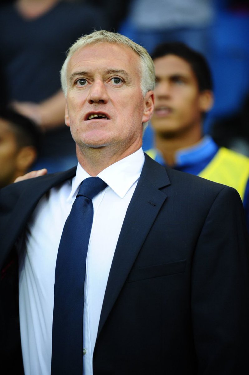 CalcioActu's tweet photo. Les Bleus affrontent la République d'Irlande 🇮🇪 le 7 sept. et l'Allemagne 🇩🇪 en amical le 12. Liste de Deschamps dévoilée le 31 août à 14h. Nkunku, Fofana blessés 🤕. Chance pour Caqueret, Wahi, Emery ou Simakan? 🤔 #FiersdetreBleus #EdF #Euro2024Qualifications https://t.co/5h32pT4jEu