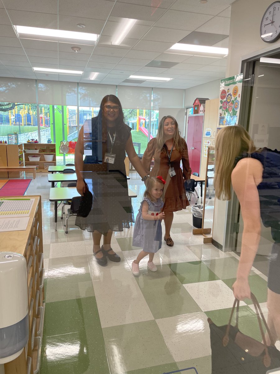 Severine Ireland (@irelandseverine) on Twitter photo Today was very special it was the First day of school for our CP/1st grade and Kinder! And PK3 Meet the teacher ! Welcome back students and families! <a href="/awtyintlschool/">Awty Intl. School</a> #awtylearns Today was very special it was the First day of school for our CP/1st grade and Kinder! And PK3 Meet the teacher ! Welcome back students and families! <a href="/awtyintlschool/">Awty Intl. School</a> #awtylearns