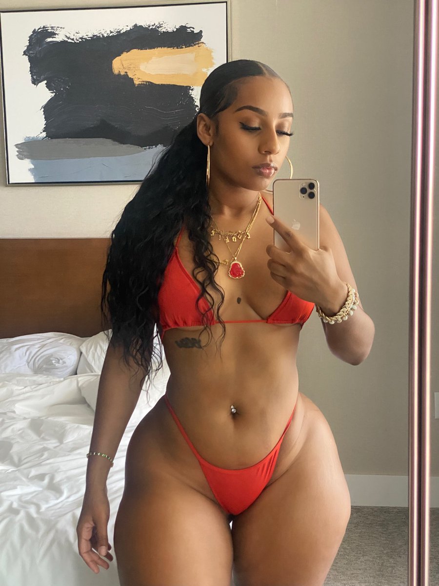 kaaego's tweet photo. Netflix and chill 🥰 https://t.co/lMyezSrzrB