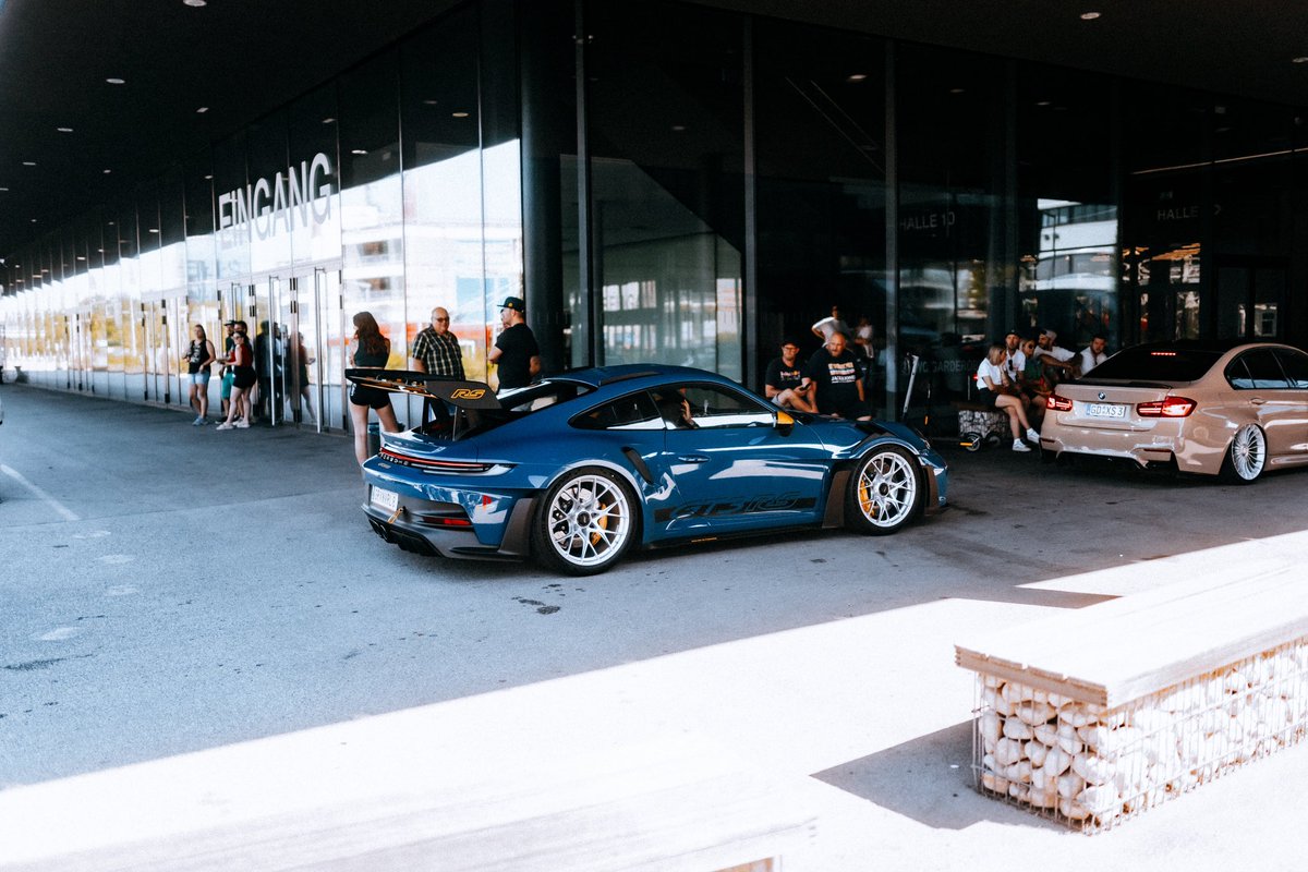 stinnalakota's tweet photo. Porsche 992 GT3 RS perfection. https://t.co/GZqyUfyAwC