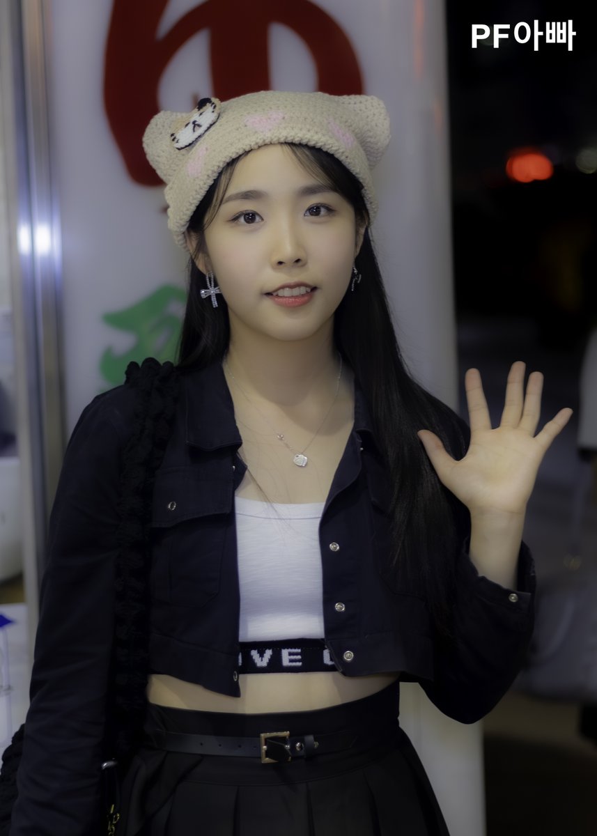 pfappa's tweet photo. 20230821 #PINKFANTASY x
summer festival 퇴근 이케부쿠로 OnlyYou
#핑크판타지 #ピンクファンタジー
#하린 #Harin #ハリン #박근혜
#아랑 #Arang #アラン #박예림
#희선 #Heesun #ヒソン #박희선 #내딸
#SugarPowder https://t.co/pVt5UYZ0lz