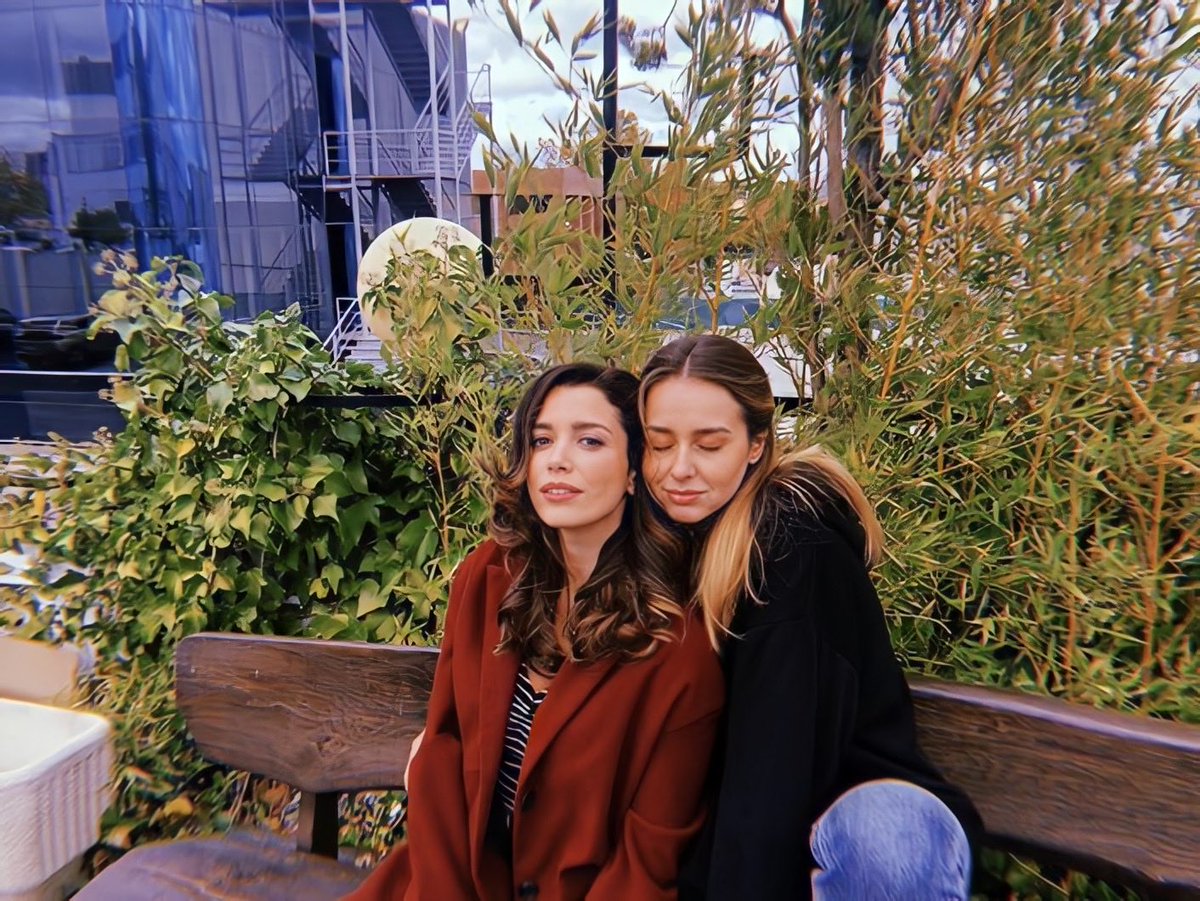 EsperacitaR's tweet photo. No nos motiva ninguna otra pareja que no sea ella, por eso queremos a Luisita y Amelia devuelta en la Plaza de los Frutos
#LuimeliaAEPS
#Luimelia80
#AmarEsParaSiempre
@A3AmarSiempre
@DiagonalTV https://t.co/uowURNaAyZ