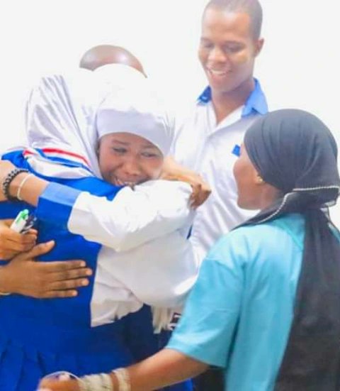 Devine4change's tweet photo. A Huge of Joy, Tears, excitement, and more so, inspiration to ALL GIRL CHILD. 
A both-sex School makeup of a FEMALE TEAM representing Montserrado County on August WON the 2023 Edition of the LIBERIA NATIONAL DEBATE CHAMPIONSHIP-LNDC.
Congratulations United Dawah Ummah High School https://t.co/fnyzFUDBht