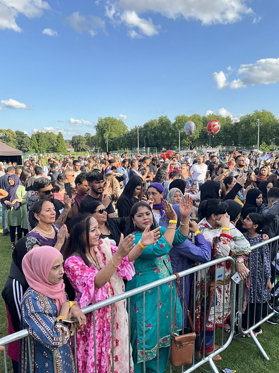 derby_can's tweet photo. Thanks to everyone who was involved in yesterday’s #DerbyMela2023
You asked & said there had not been one for several years & we worked together to make it happen with some of the BIGGEST national & international artists!
We’ll be sharing more pics & moments soon
#ProducingHub https://t.co/D4ArddO2jt