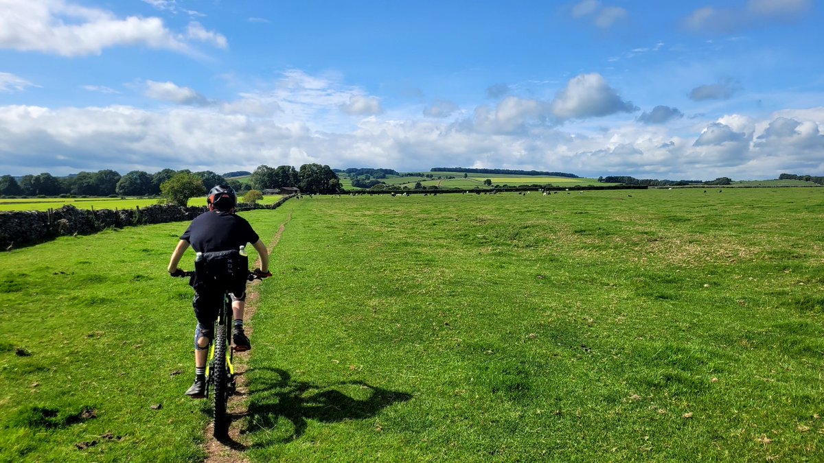 philantony77's tweet photo. Great ride in the White Peak around Bakewell, Conditions were perfect, sun & dry trails...π
#benicesayhi
@KoftheP https://t.co/t7RNVc9vQ6