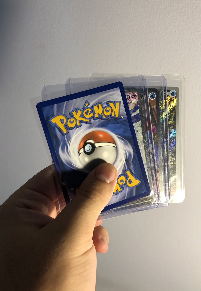 CartasGG's tweet photo. Algunas del primer opening de Pokemon TGC, Evoluciones de Paldea 🫢

¿Las identificáis? Además también nos salió un hombretón.

BIENVENIDOS AL CANAL - POKEMON TCG - SET EVOLUCIONES EN PALDEA
https://t.co/oq1KbB5GpX https://t.co/XoIvohgeNr