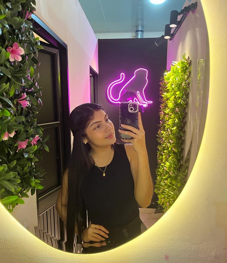 JimenaGarzn2's tweet photo. 🤍🖤🤍 https://t.co/csdDJONzx9