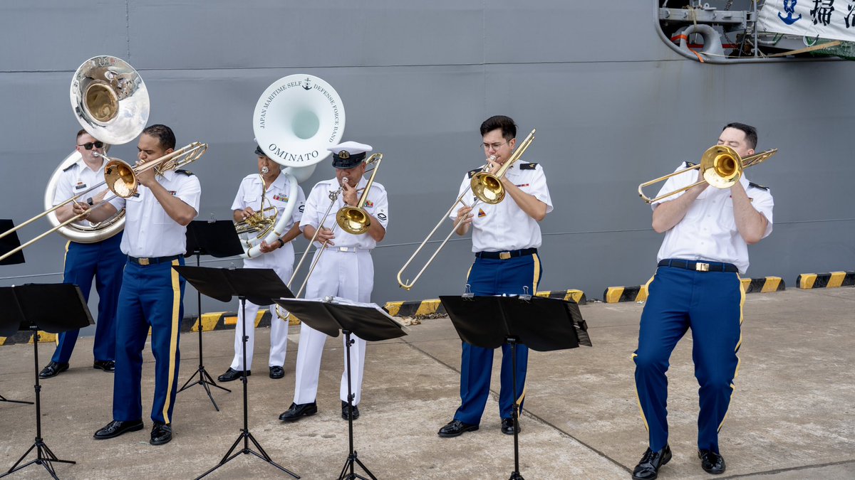 We partnered with our Japanese partners in the #JMSDF Ominato Band to celebrate the Hakodate Port Festival! The partnership between the U.S. and Japan is crucial for the #IndoPacific region’s security. 

U.S. Army photos by Specialist Braden Geggie

#BeAllYouCanBe 
#ArmyBands