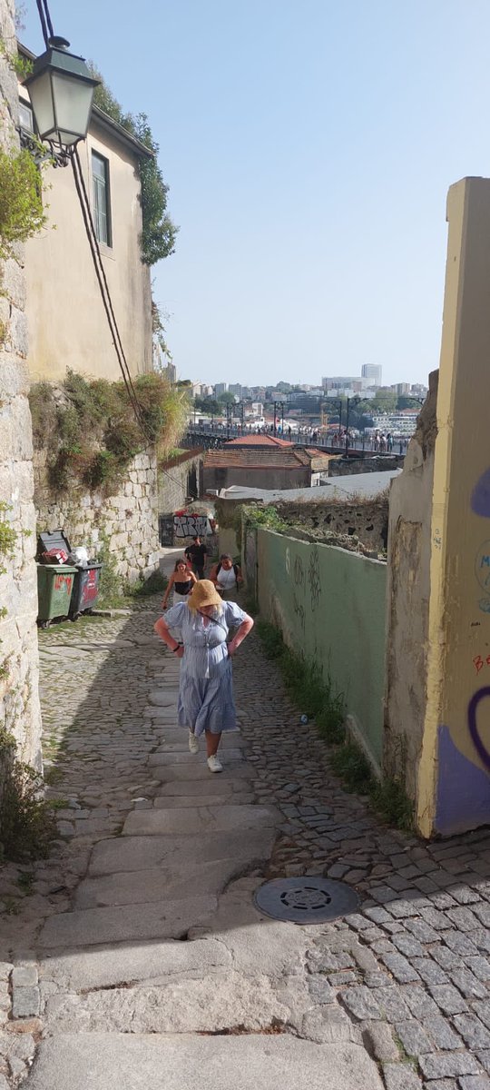 jackiemcguin's tweet photo. Day 1694 of #1700daysofwalking Another hot, sun filled day in #Porto Cruise on the river followed by port sampling,chocolate museum and so many steps uphills! https://t.co/fA6DO3hAXN