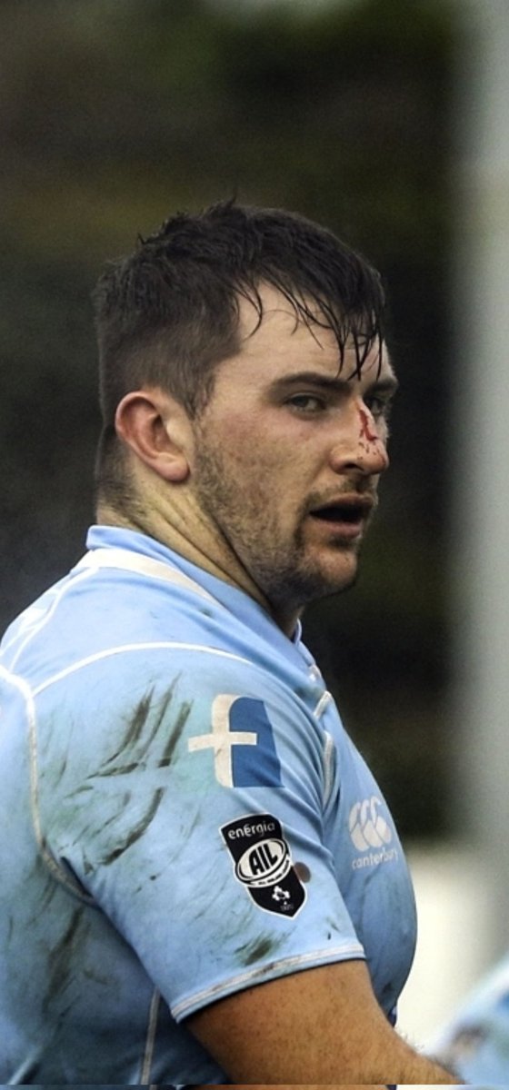 kieranryan999's tweet image. Great news this evening as @GarryowenFC &amp;amp; @Munsterrugby hooker Diarmuid Barron has flown to France with the @IrishRugby training squad as Dan Sheehan was held back in Dublin to rehabilitate the foot injury he suffered in the win over England. Good well Diarmuid!! #GinG