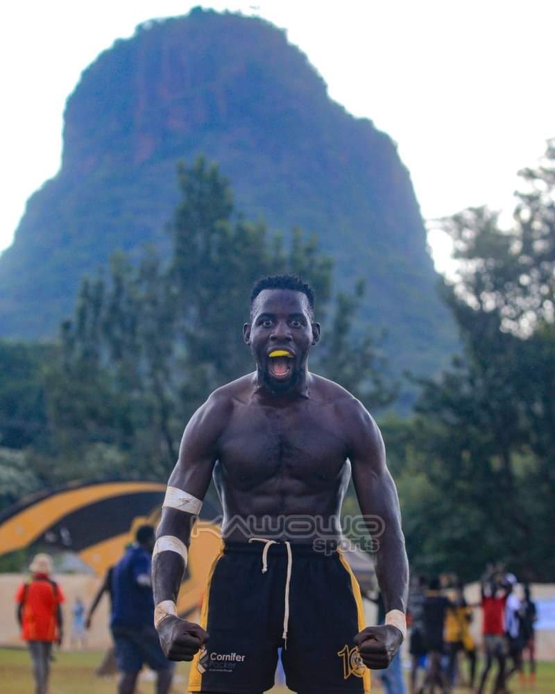kawandab95's tweet photo. Bassebo ne banyebo we promise you will not put down our guns
#Champions tororo 7s
#walukuba barbarians 
#BOBK https://t.co/cKJfssfuSf